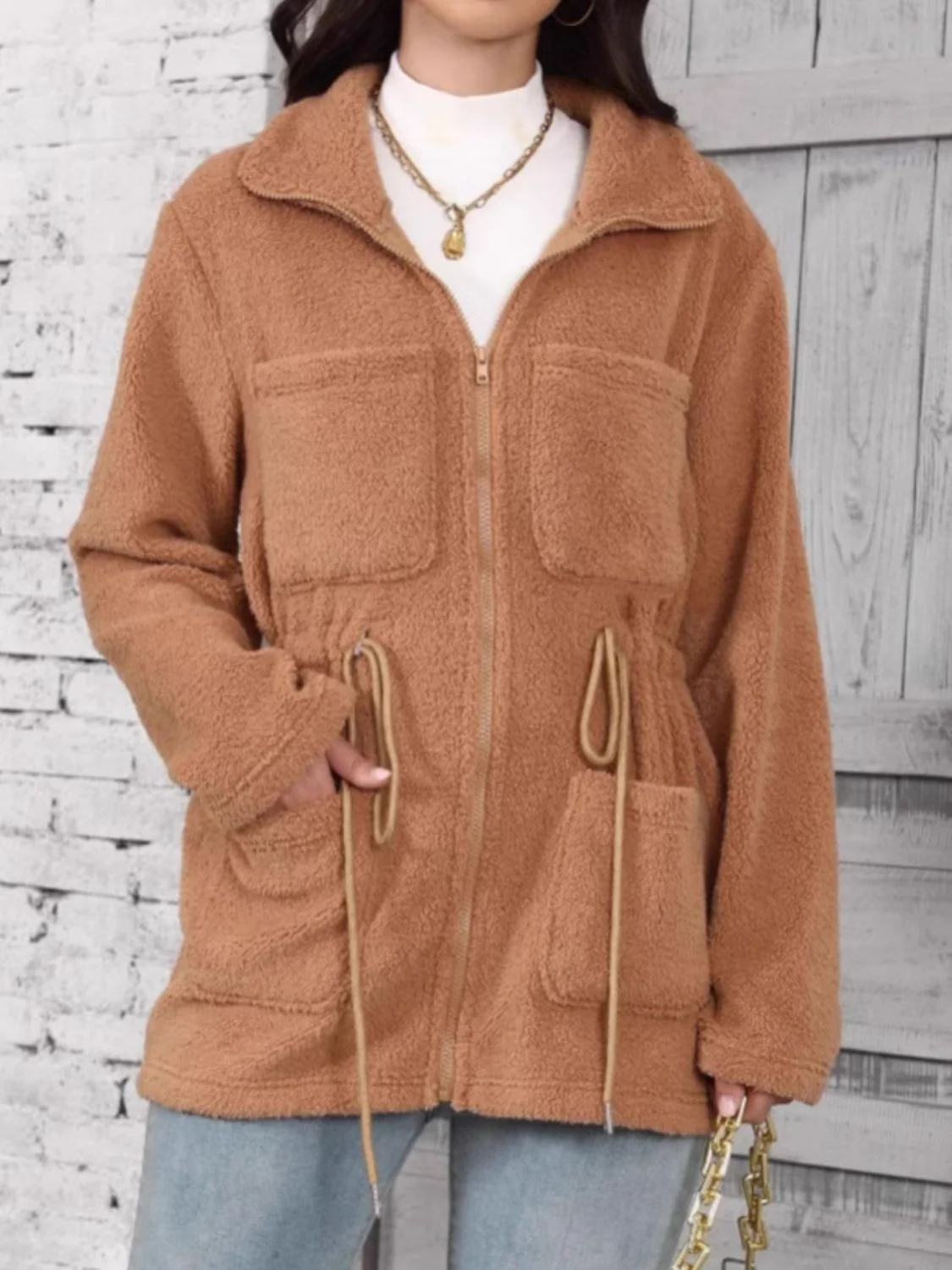 Ivette | Long sleeve outerwear with drawstring and zip fastening