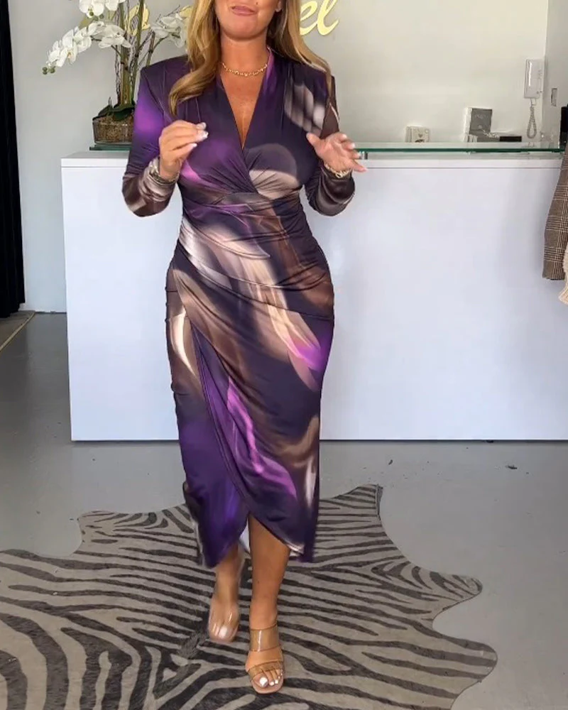Izar® | Chic Midi Dress With A V-Neck And Slit - Image 2