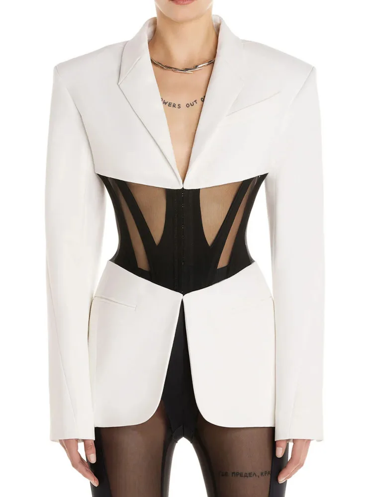 Jacinta | Women's fashion blazer with a dropped collar - Image 4