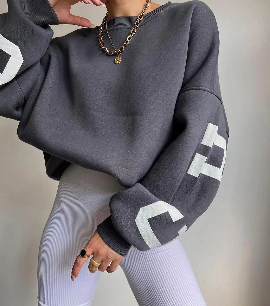 Jacinta | Women's oversized sweatshirt - Image 2