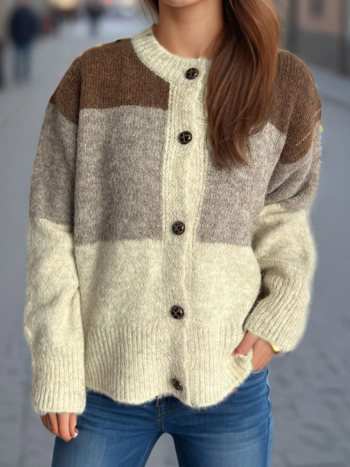 Jacqueline | Color block crew neck cardigan with buttons - Image 16
