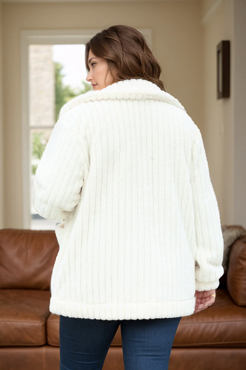 Janeth | Plus size flake outerwear with collar and button placket - Image 2