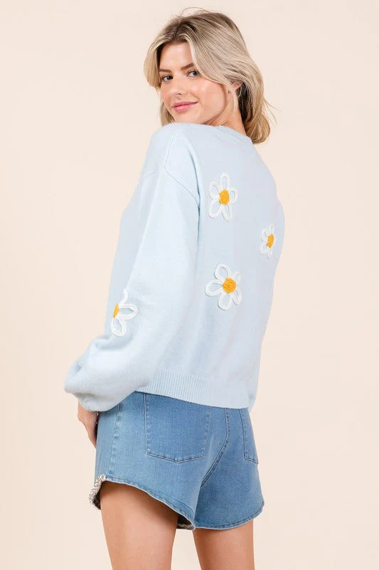 Janine | Knitted sweater with floral embroidery - Image 17