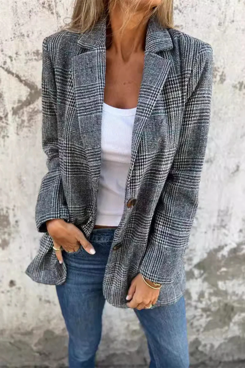 Jette | Casual outerwear with checked buttons and contrast reversible collar - Image 3