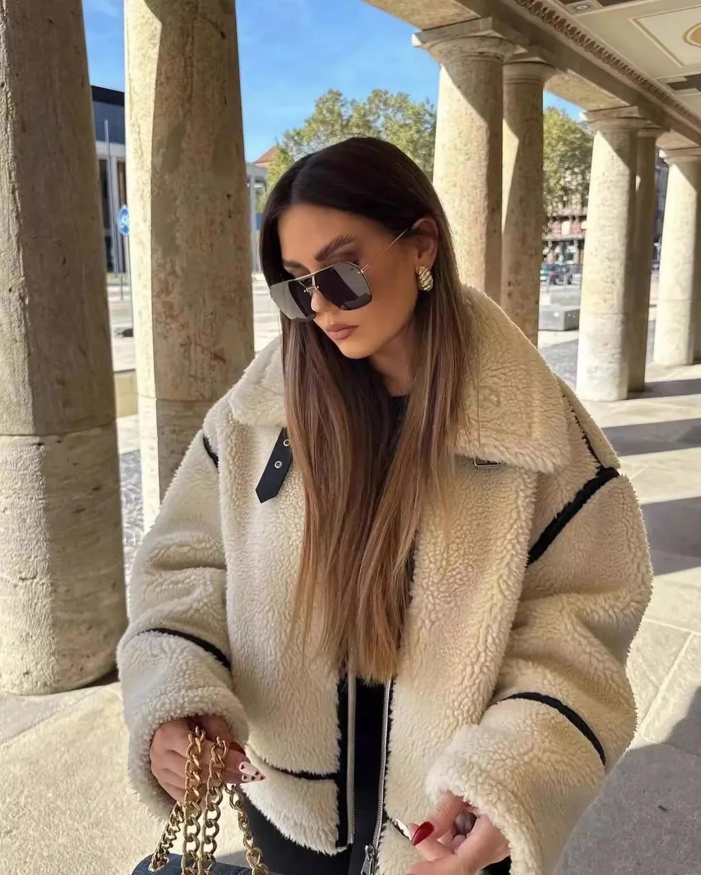 Josefina | Soft and warm teddy coat - Image 2