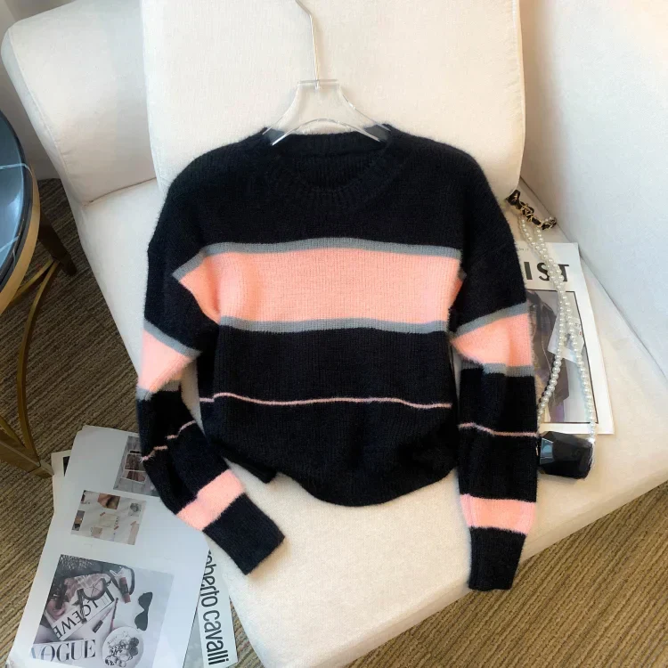 Julia | Women's crew neck sweater - Image 3