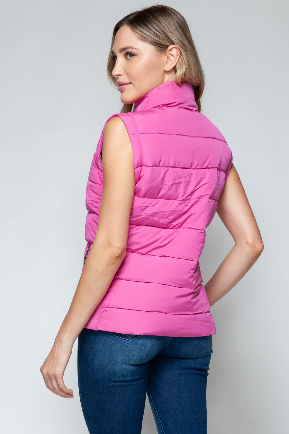 Juliana | Snobbish turtleneck vest with zip and pockets - Image 3
