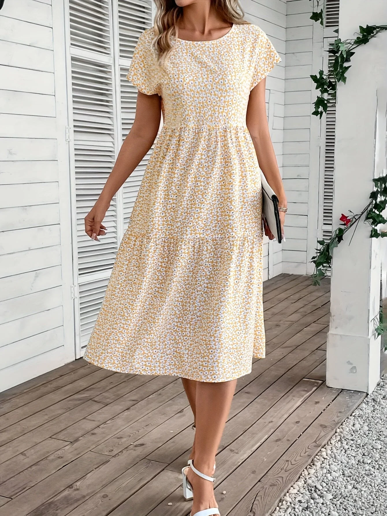 Kara® | Timeless and elegant dress