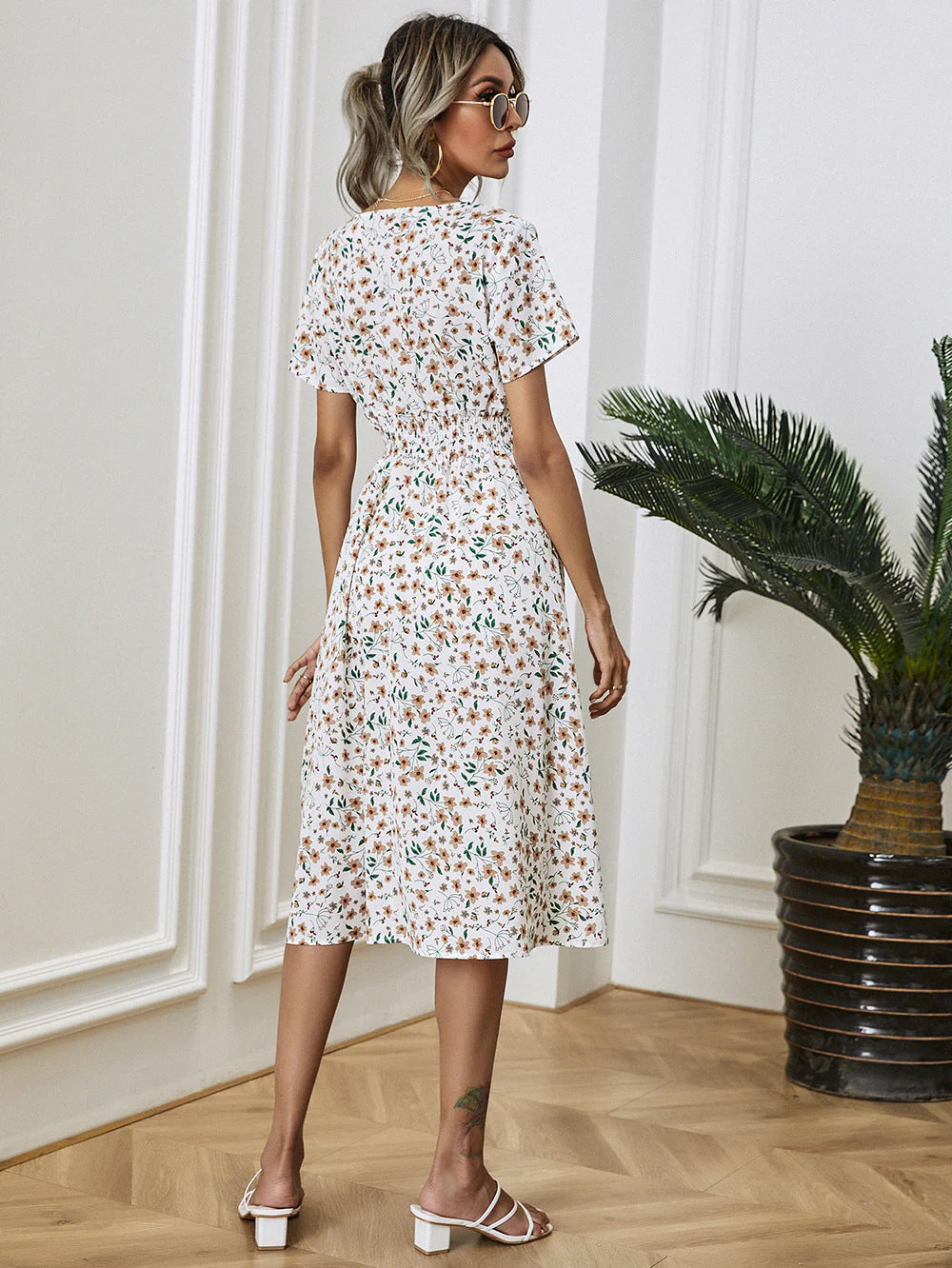 Karen® | Elegant Summer Dress With Floral Print - Image 15