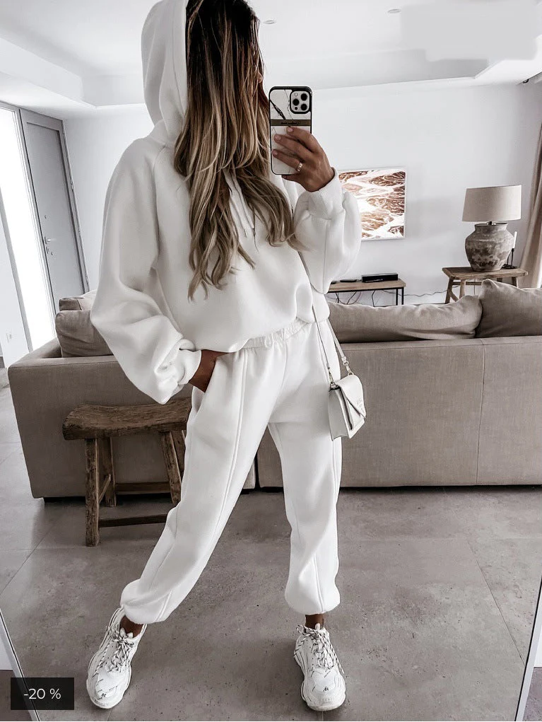 Karina | Set consisting of a sweatshirt, hoodie and trousers - Image 4