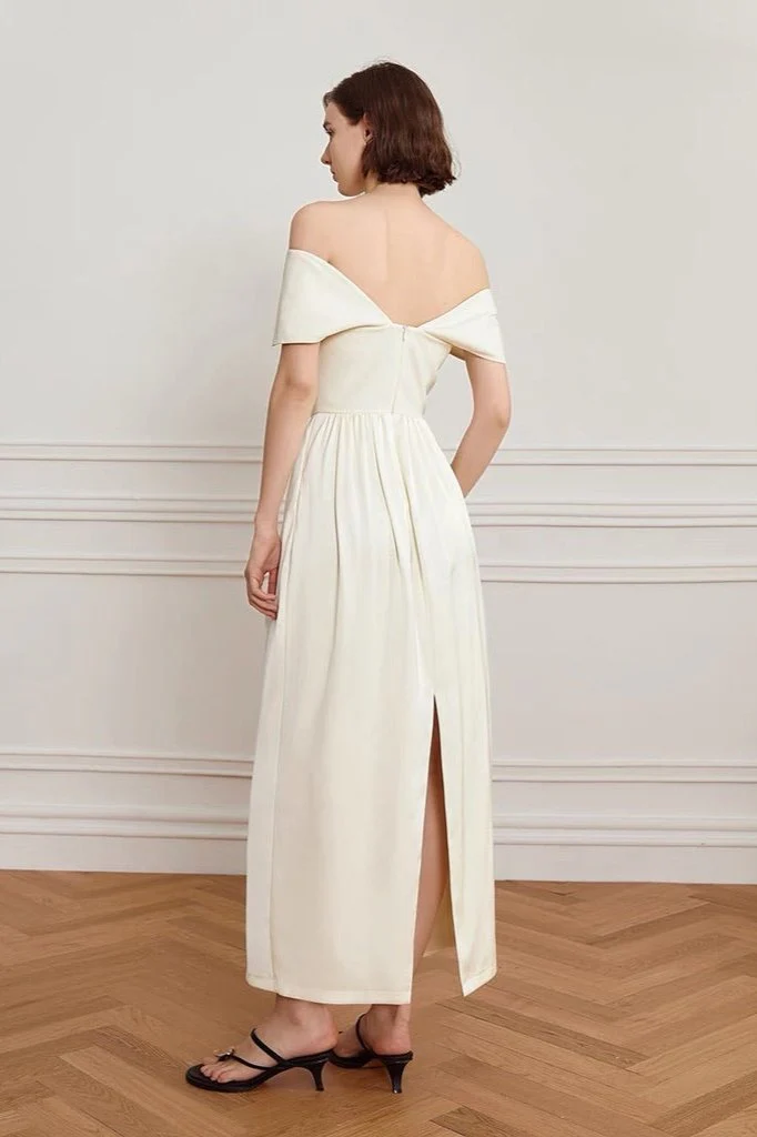 Karla® | Off-The-Shoulder Curve Maxi Dress In Cream - Image 4