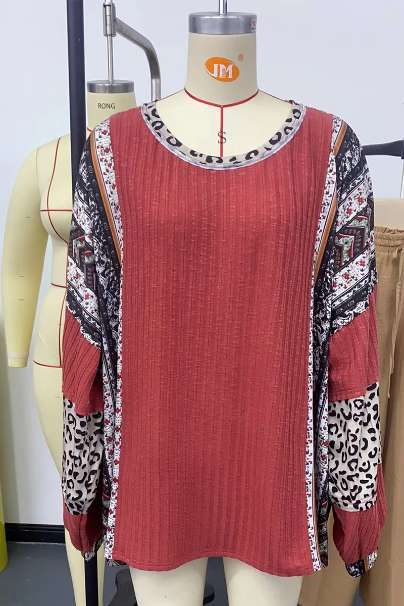 Karolina | Casual O-neck tops with stripes and leopard patchwork contrast - Image 7