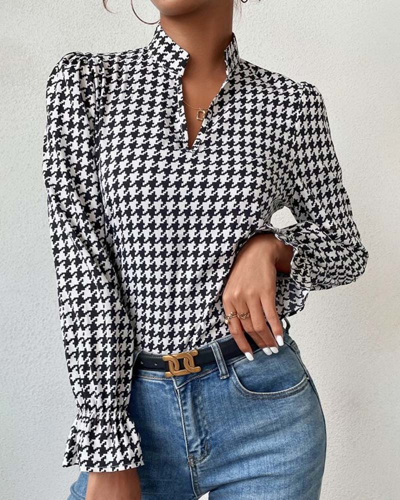 Katherine® | Black And White Pattern Blouse