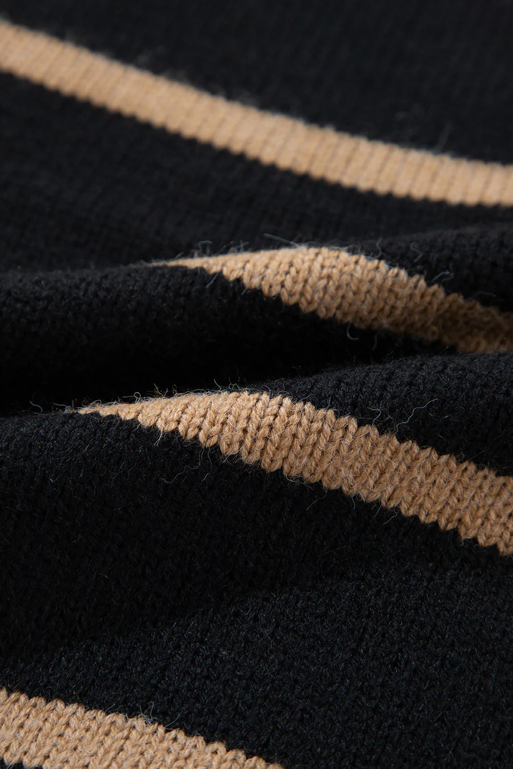 Katherine | Classic and stylish winter cardigan - Image 9