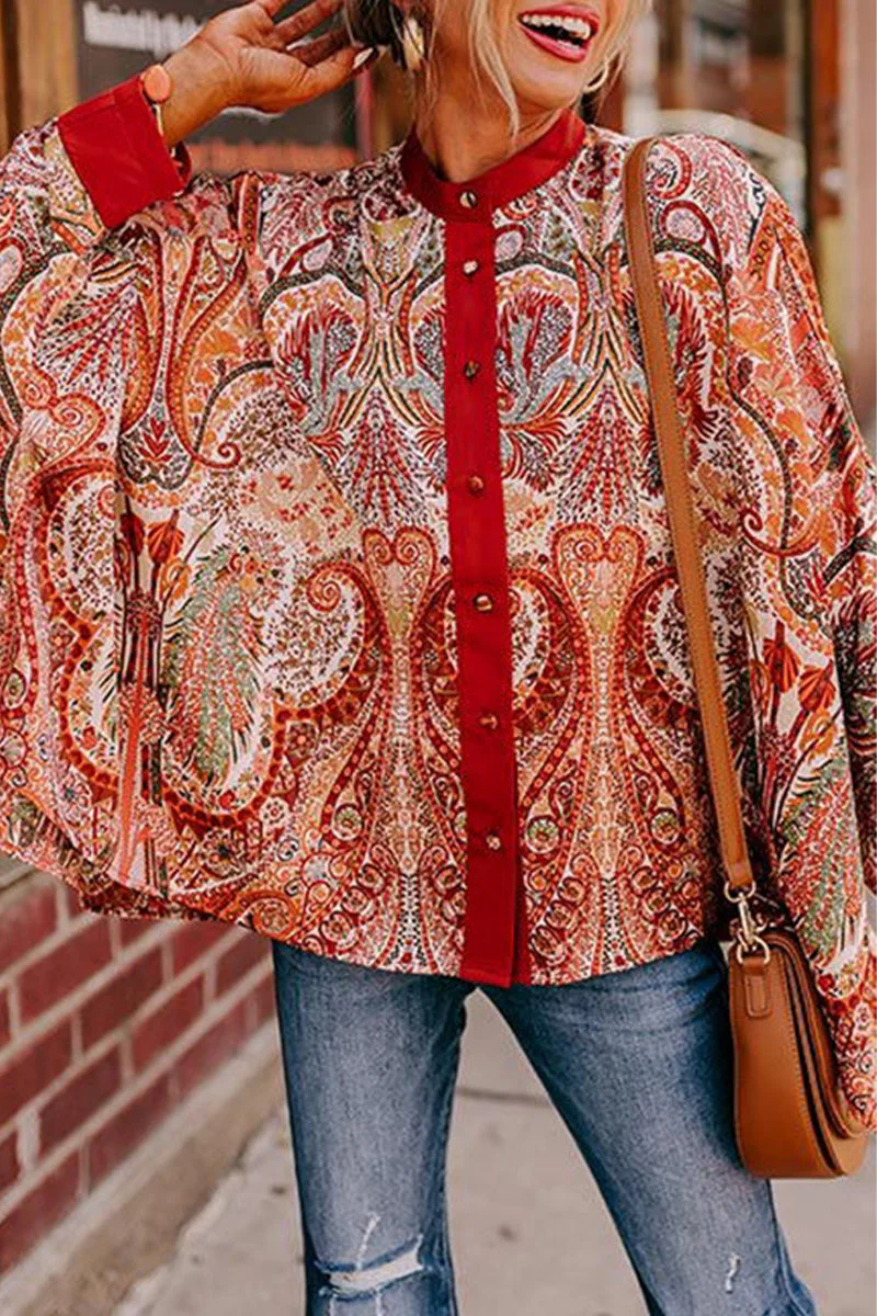Katia | Casual college tops with floral buttons and V-neck - Image 4
