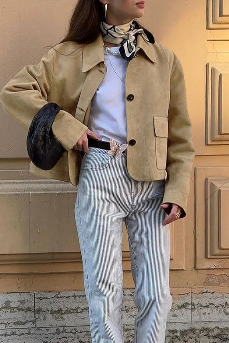 Katrin | Casual everyday outerwear with buttons and turn-down collar - Image 4