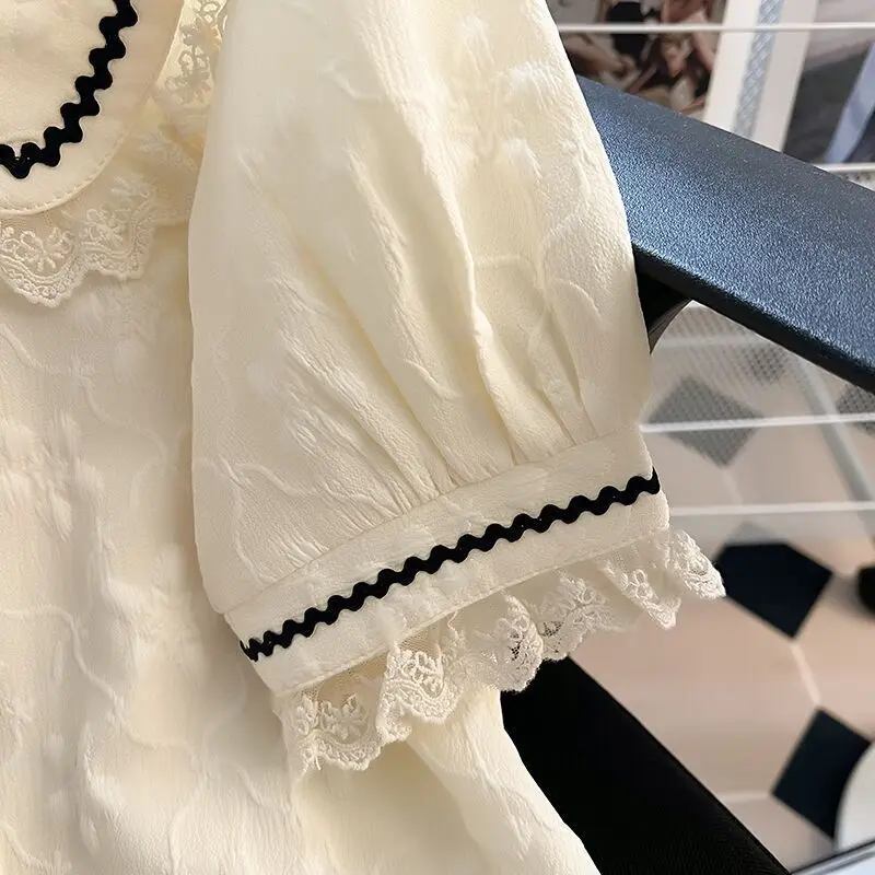Kirstie® | Blouse With Peter Pan Collar And Puff Sleeves In French Style - Image 2
