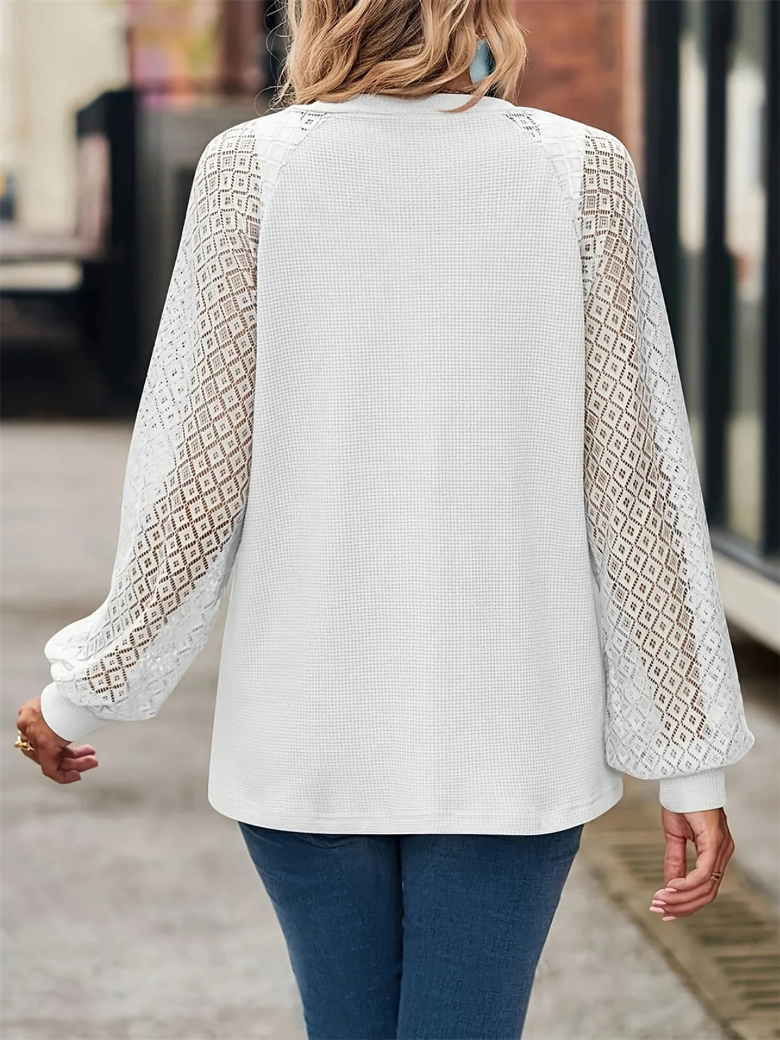 Klara | Long-sleeved outerwear with button placket and V-neck - Image 2