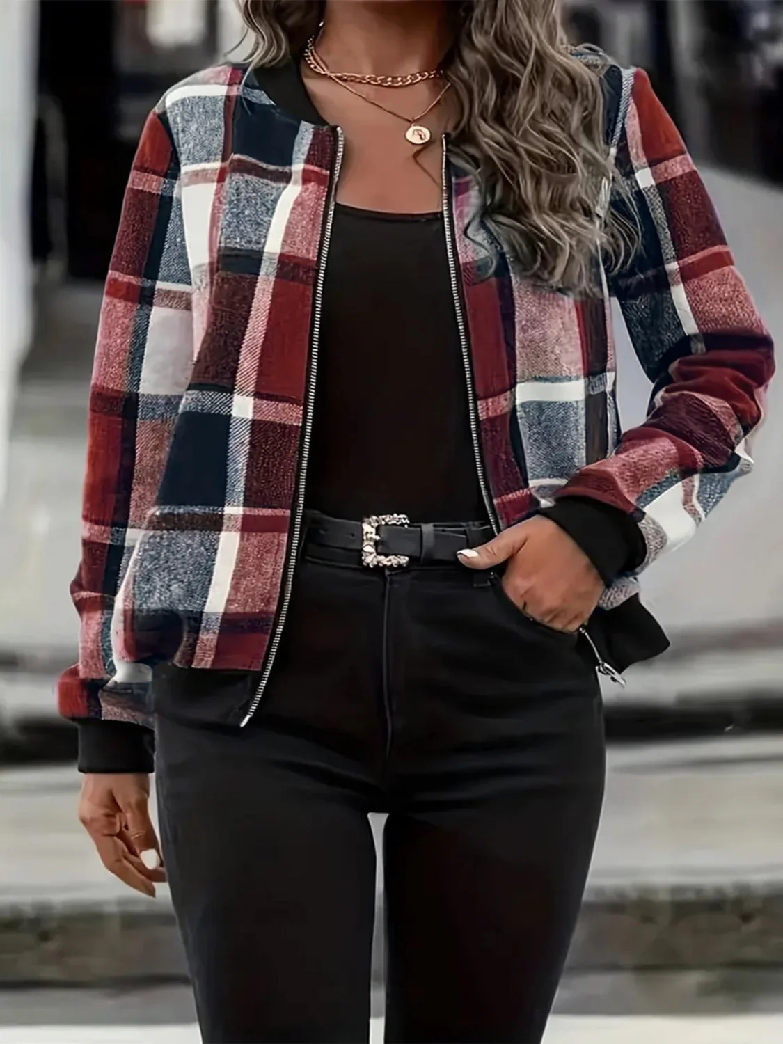 Klara | Oversized checked jacket with baseball collar and zip fastening - Image 6