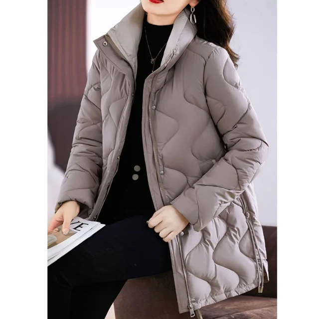 Krystel | Elegant and versatile winter garment - Image 17