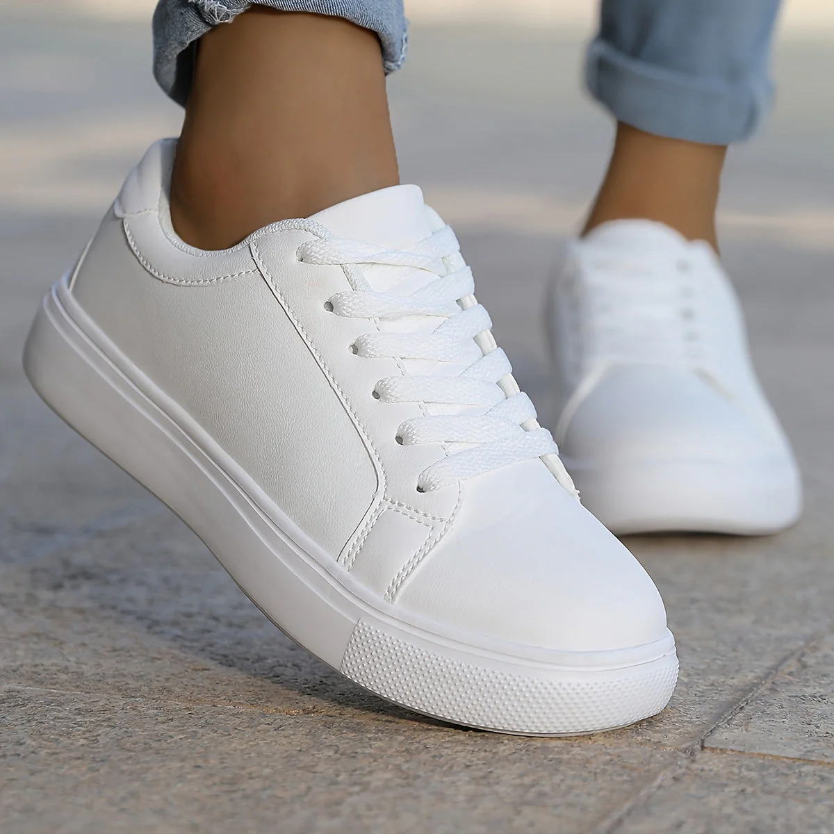 Kuroha® | Timeless and elegant sneakers - Image 5