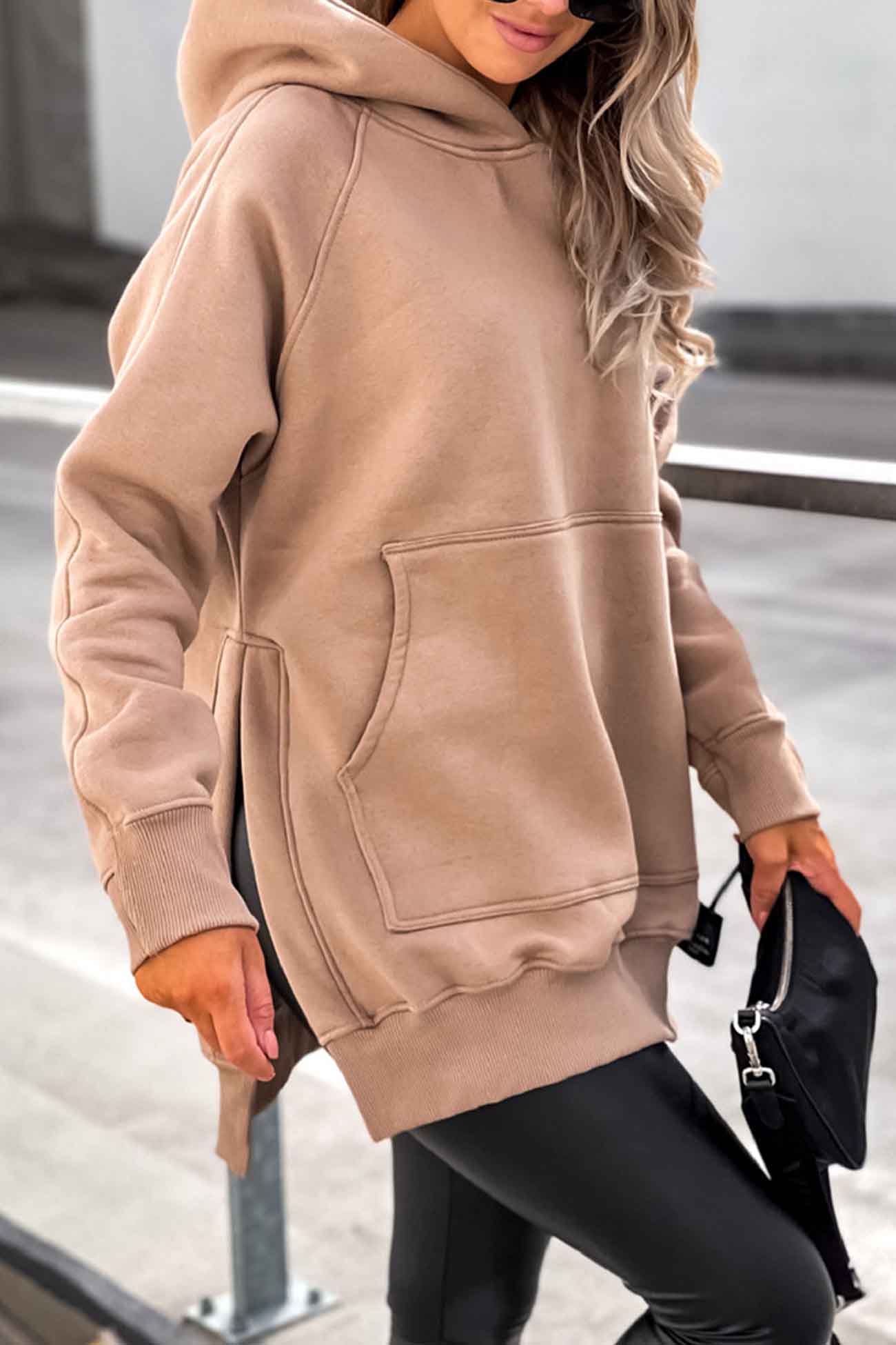 Larissa | Solid color hoodie with pocket slit - Image 4