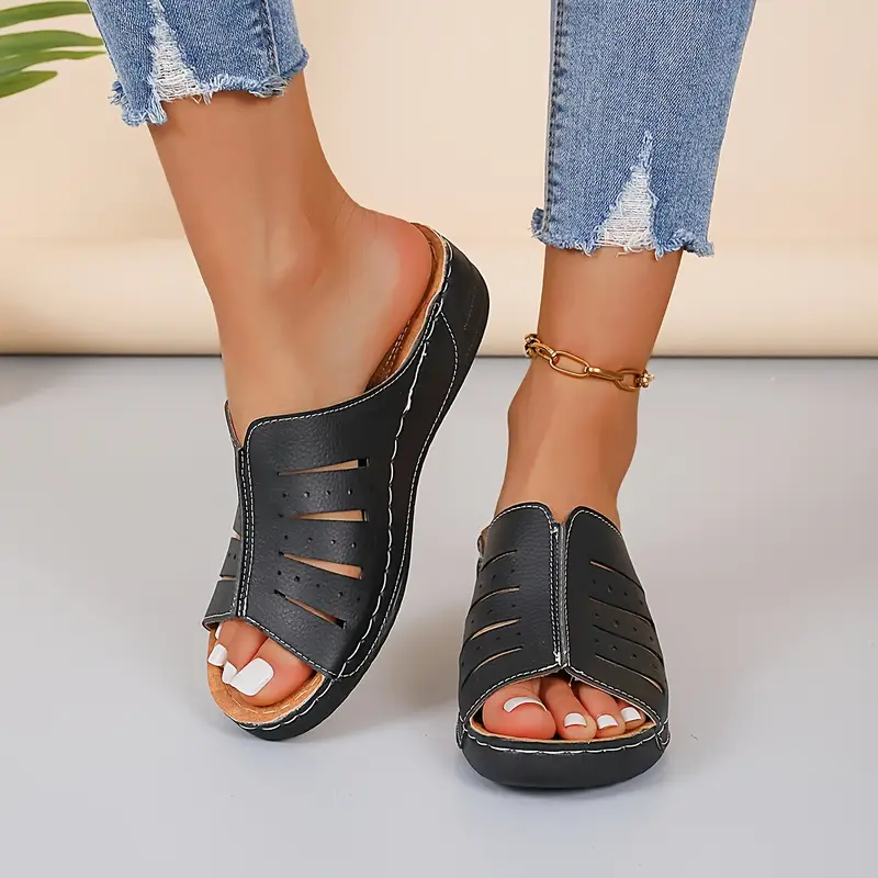Laura® | Beach Slippers With A Low Wedge Heel - Image 4