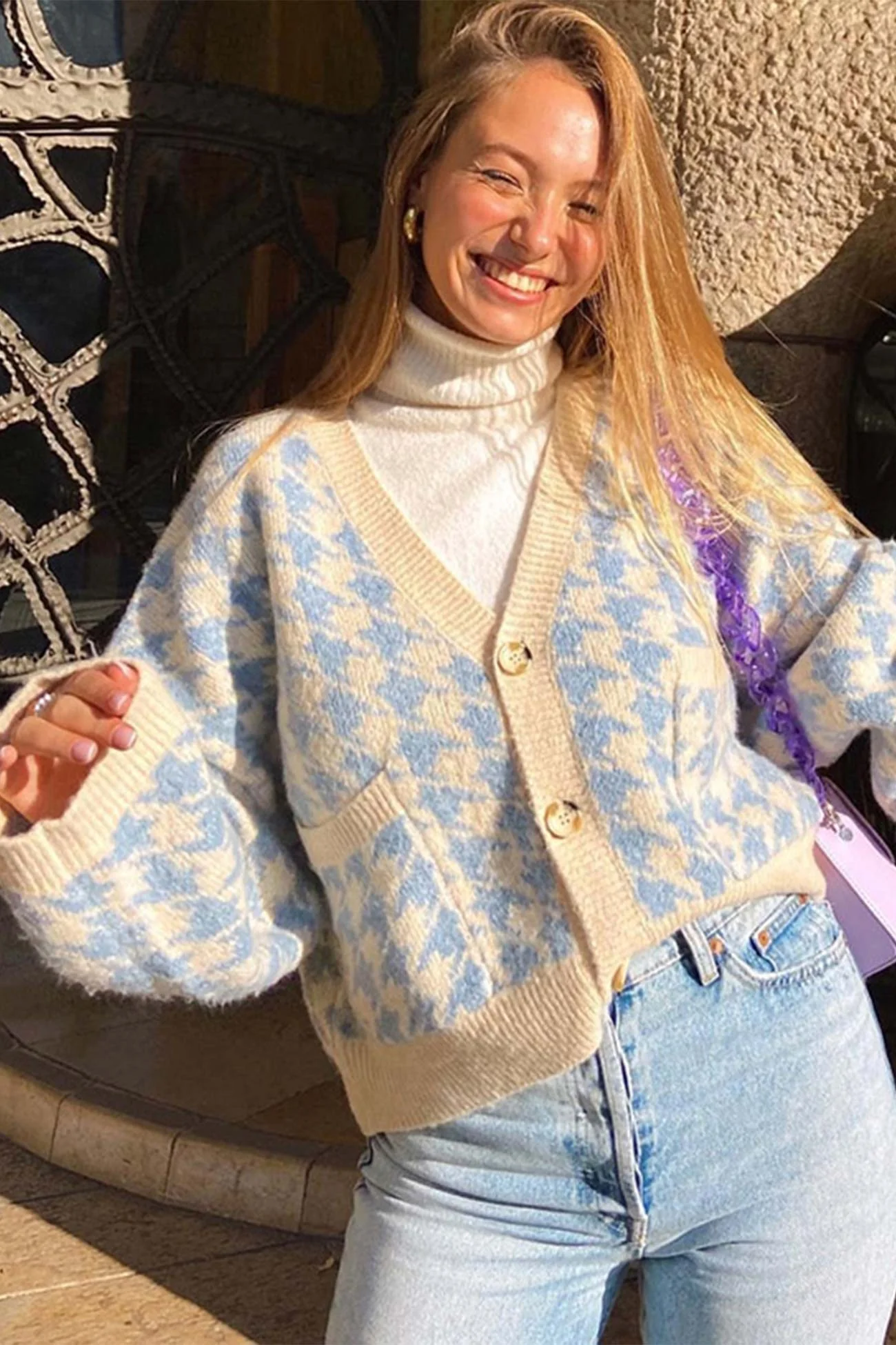 Laura | Blue V-neck pied de poule cardigan