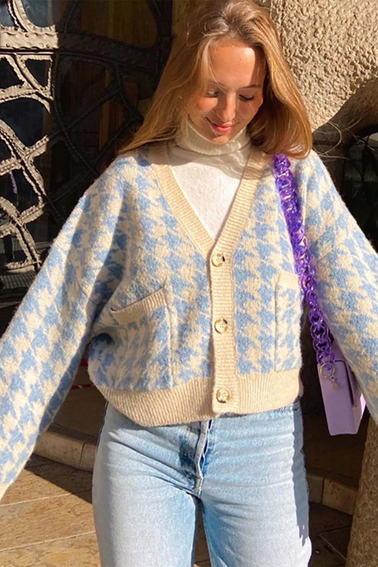 Laura | Blue V-neck pied de poule cardigan - Image 4