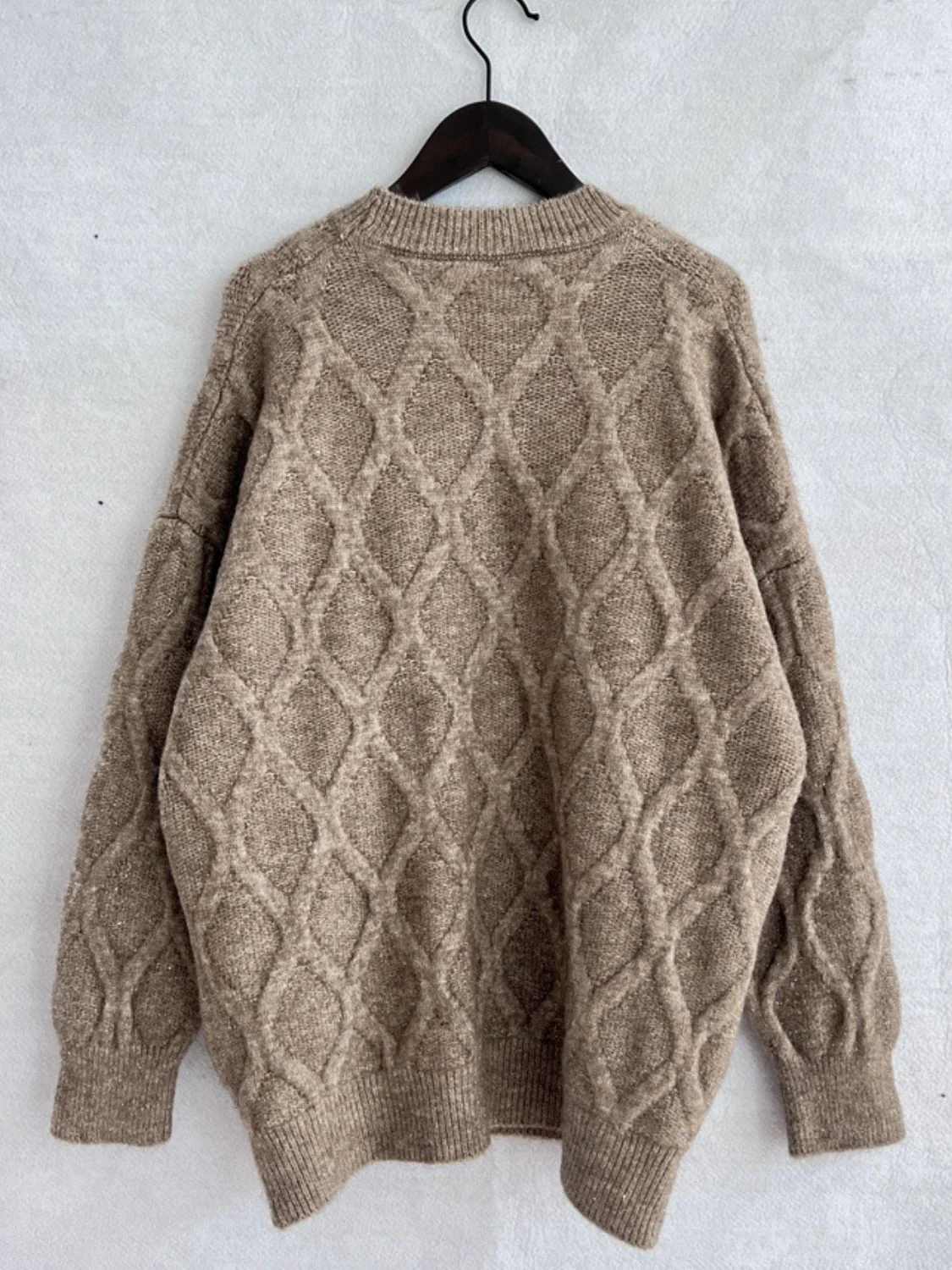 Laura | Diamond sweater with a crew neck and long sleeves - Image 9