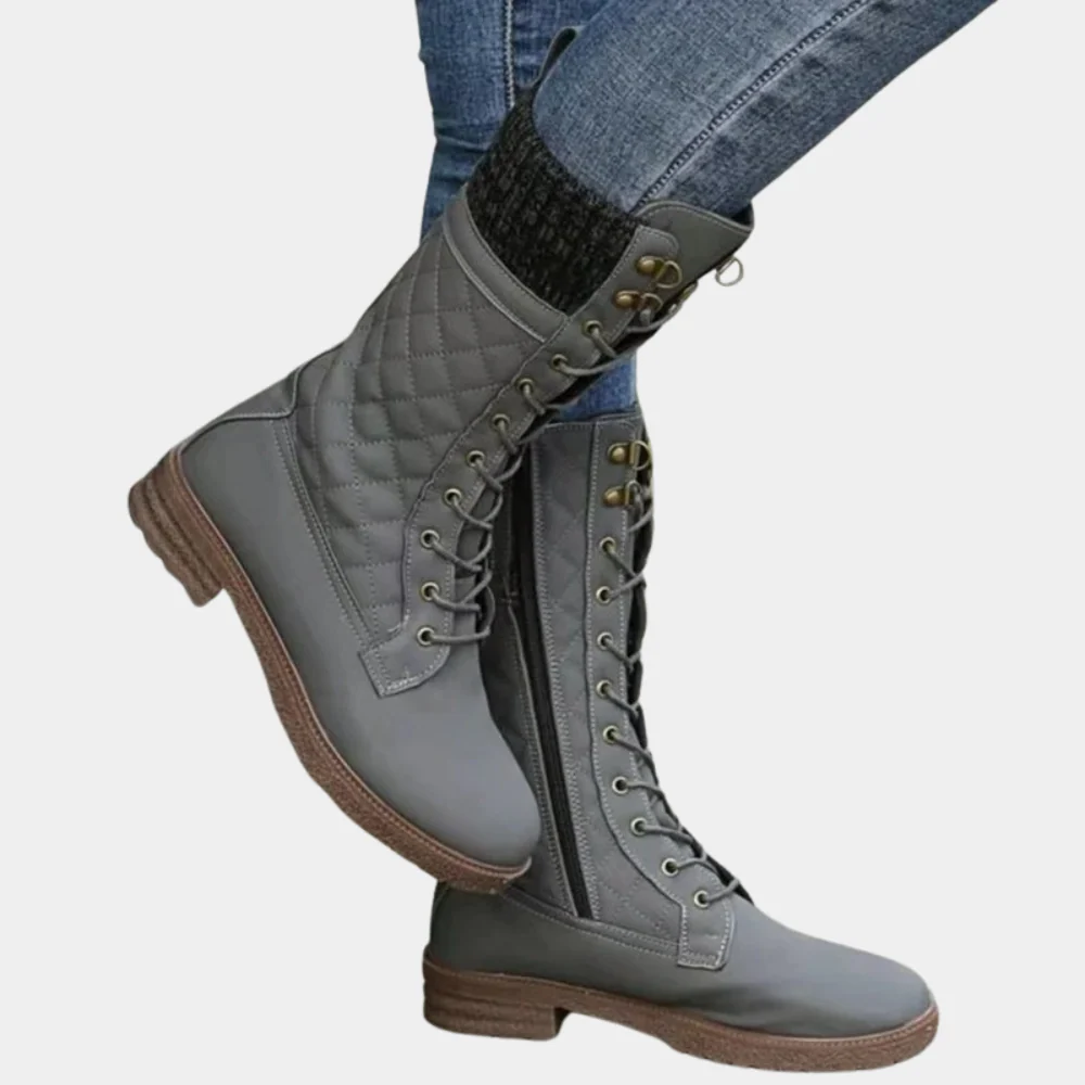 Laura | Elegant and detailed support boots - Image 3