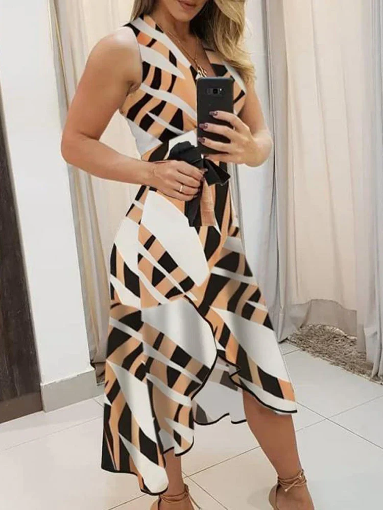 Laura® | Simple and stylish   dress - Image 4