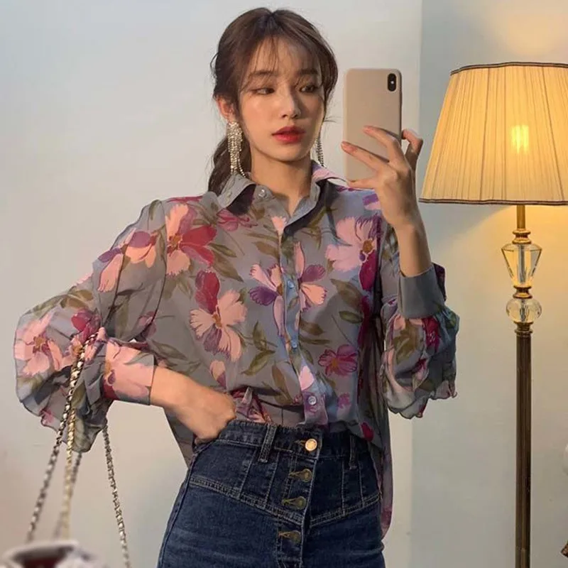 Laurena® | Blouse With Long Sleeves And Floral V-Neckline - Image 2