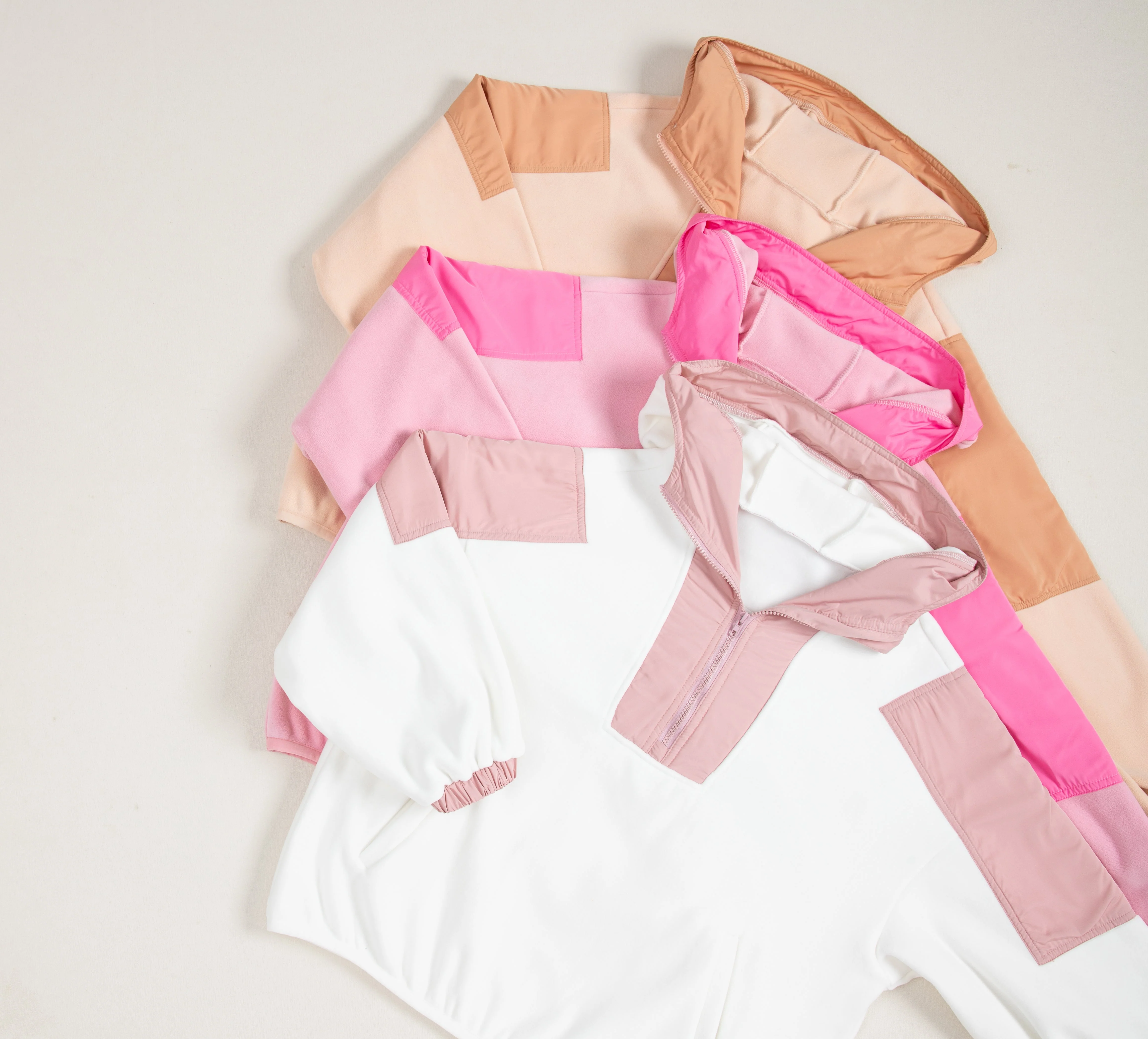 Leila | Modern and comfortable winter hoodie - Image 11