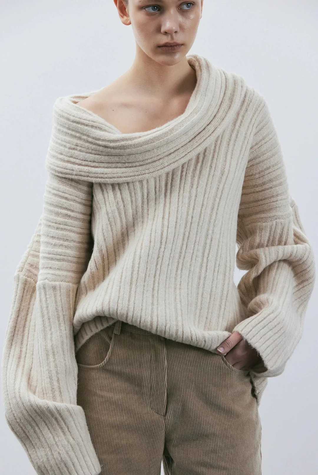 Leire® | Pull oversize for women with rouleau haut Tricoté - Image 10