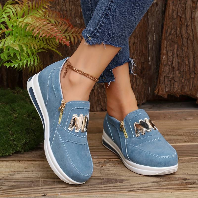 Leonarda® | Effortless and chic   sneakers - Image 2