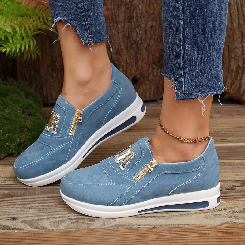 Leonarda® | Effortless and chic   sneakers - Image 9