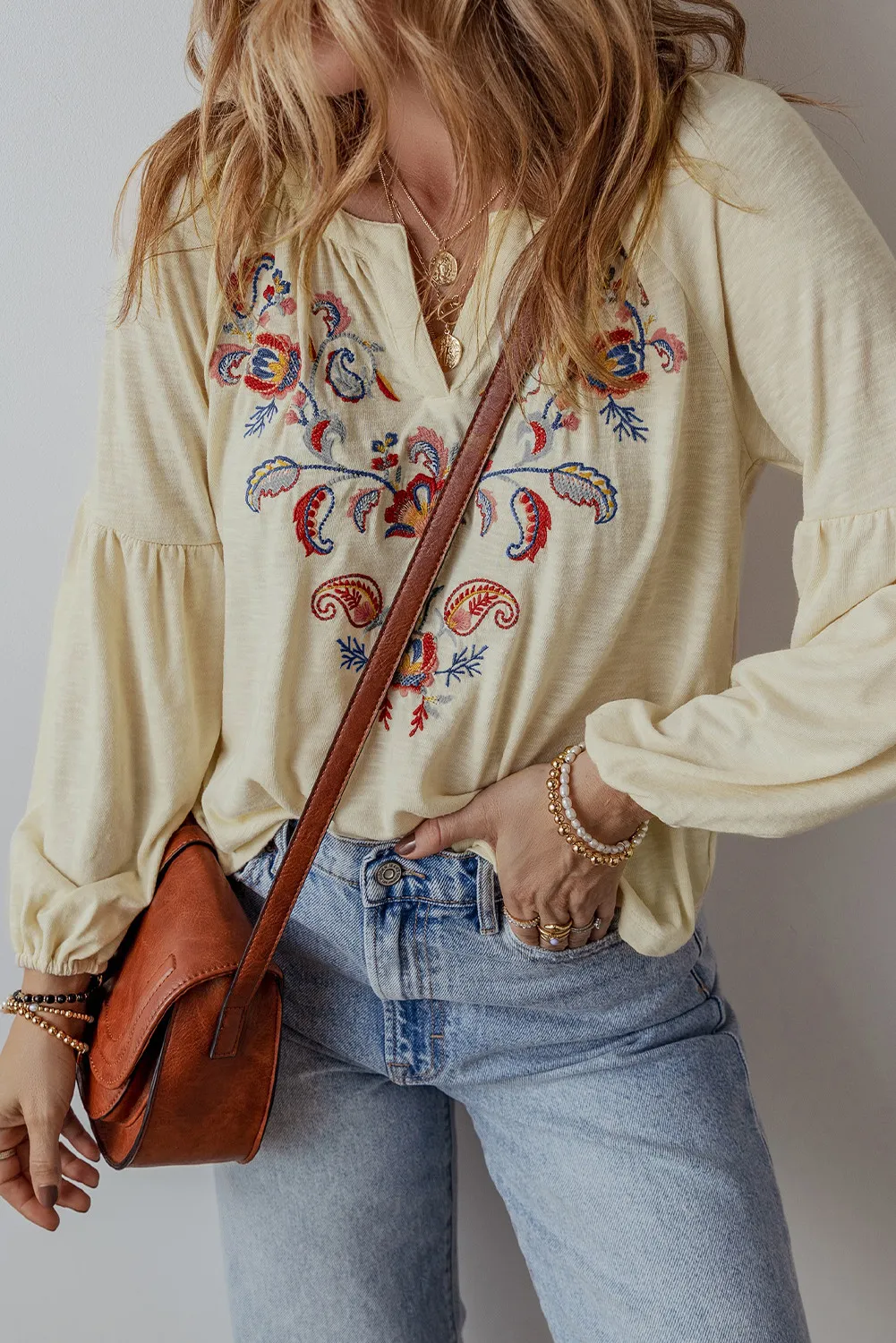 Leonie | Embroidered long sleeve blouse with notches - Image 3