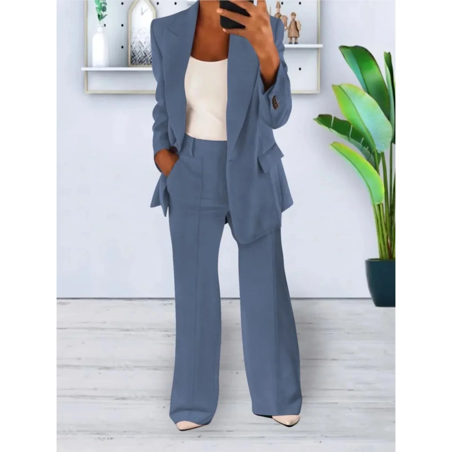 Leonie | Women's suit with jacket and trousers - Image 2