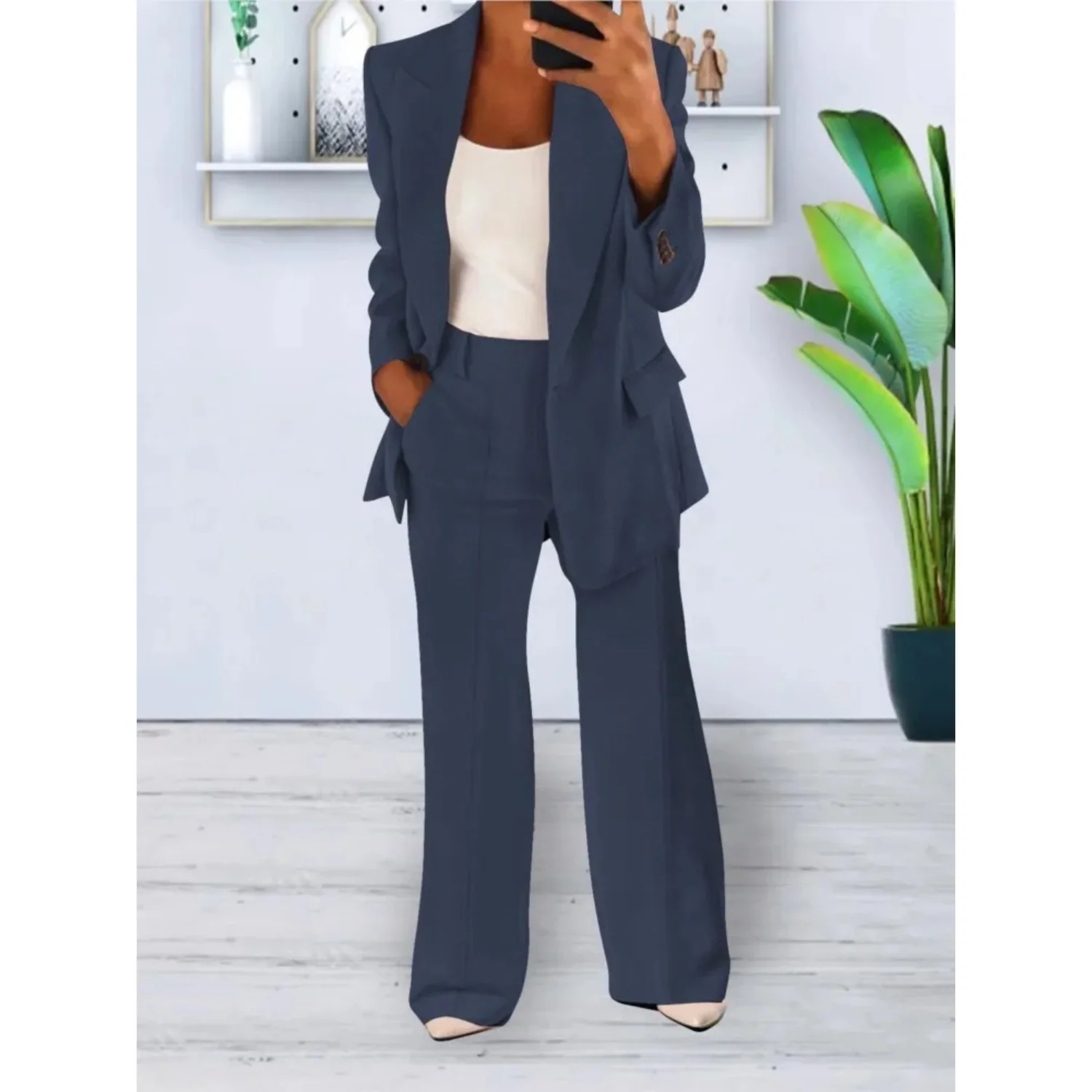Leonie | Women's suit with jacket and trousers - Image 4