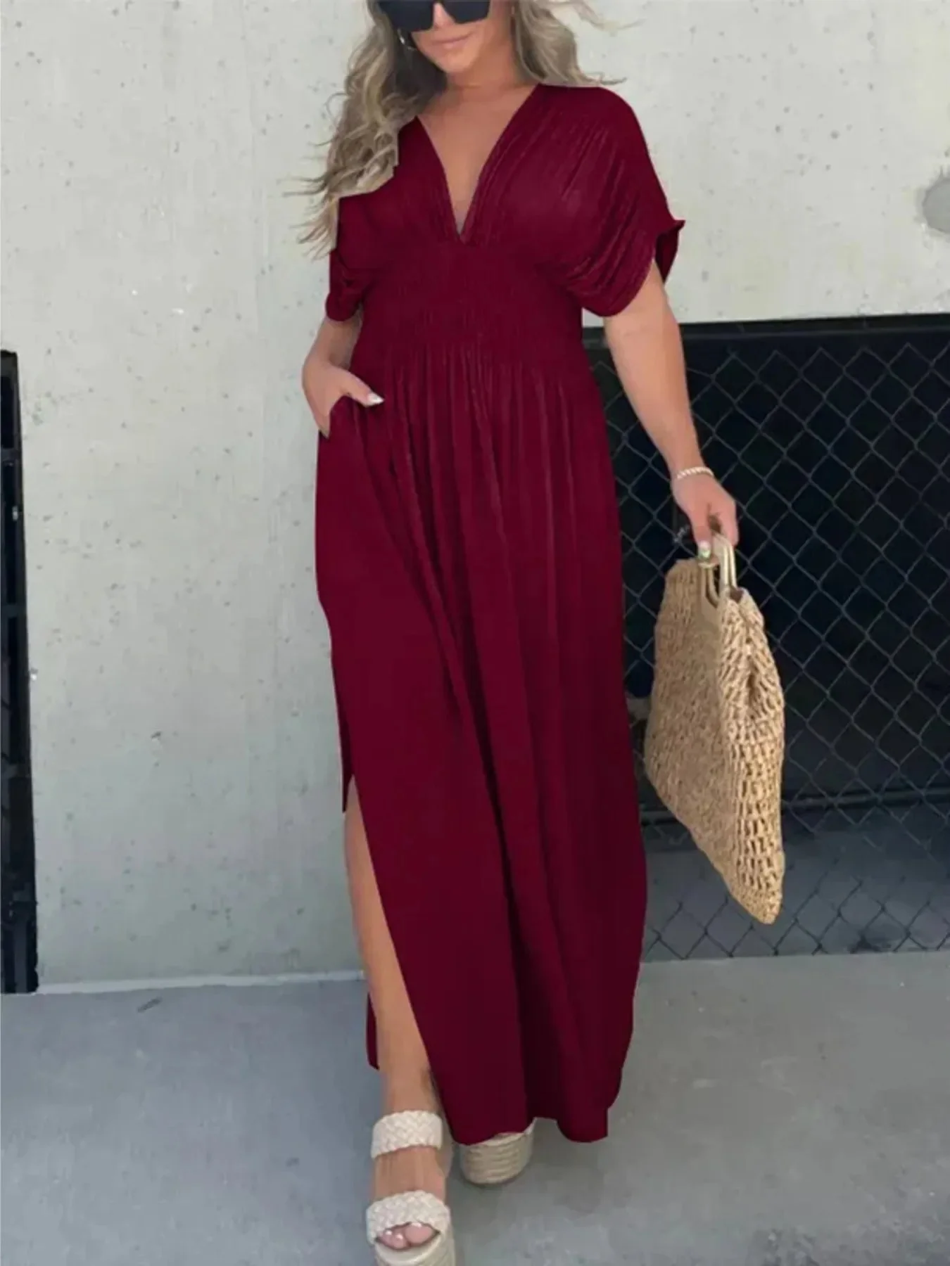 Letizia® | Elegant Maxi Dress With V-Neckline And Side Slit - Image 3