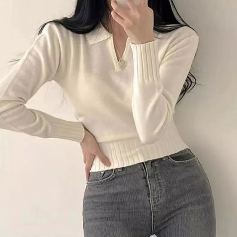 Liana® | Short women's sweater with collar - Image 3