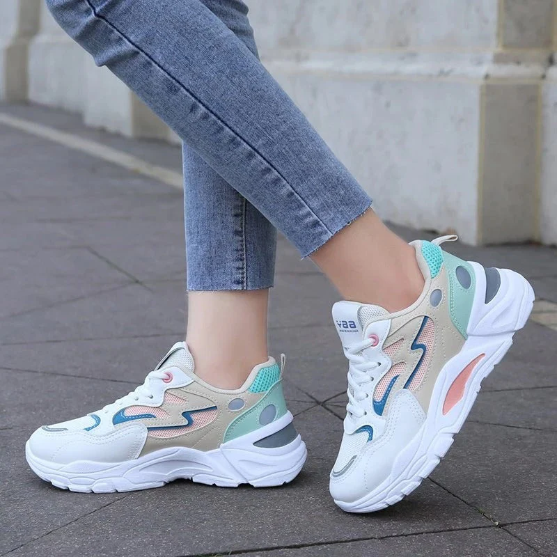 Lidia® | Simple and stylish sneakers - Image 3