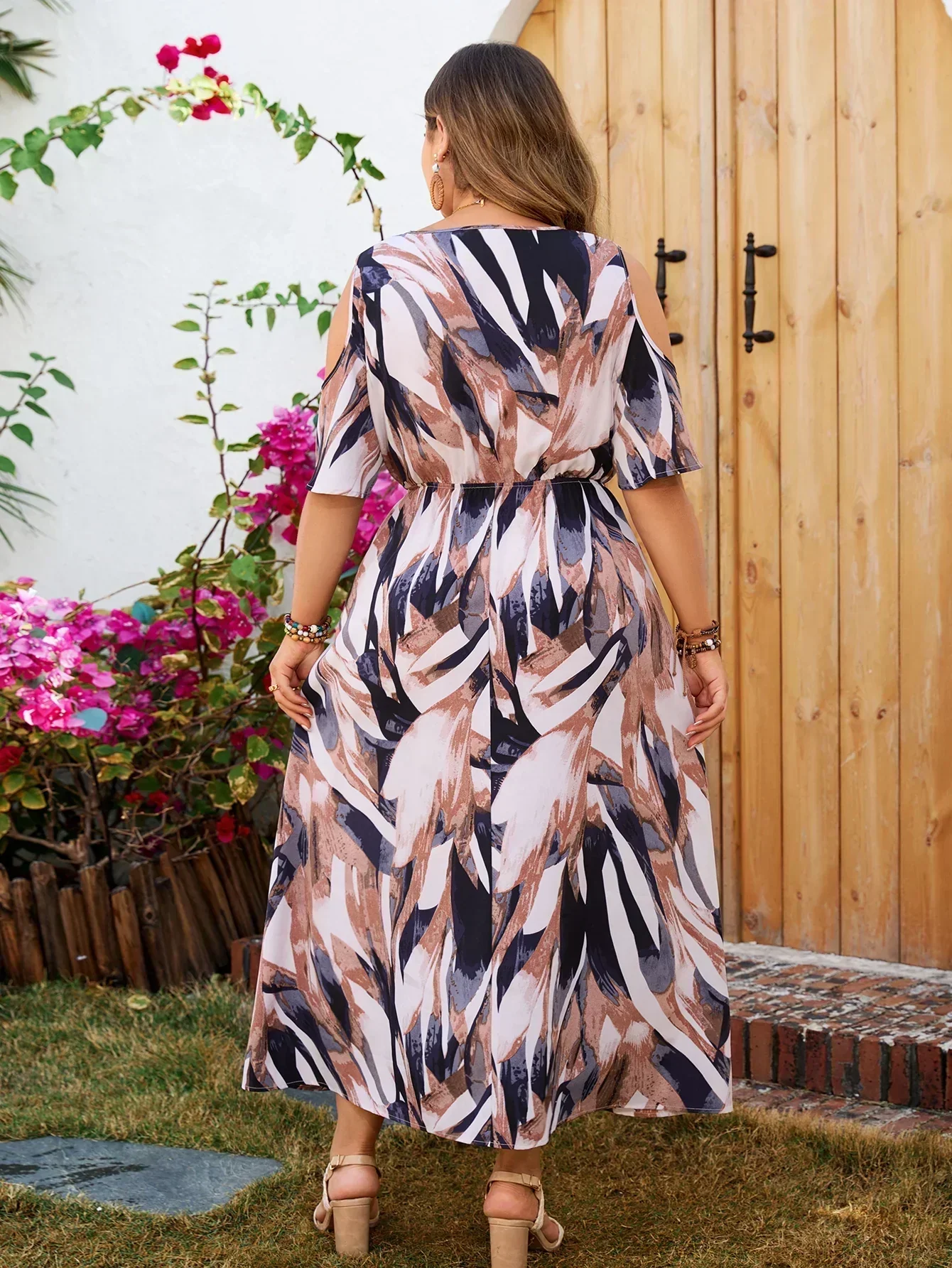 Liesbeth® | Modern and comfortable dress - Image 2