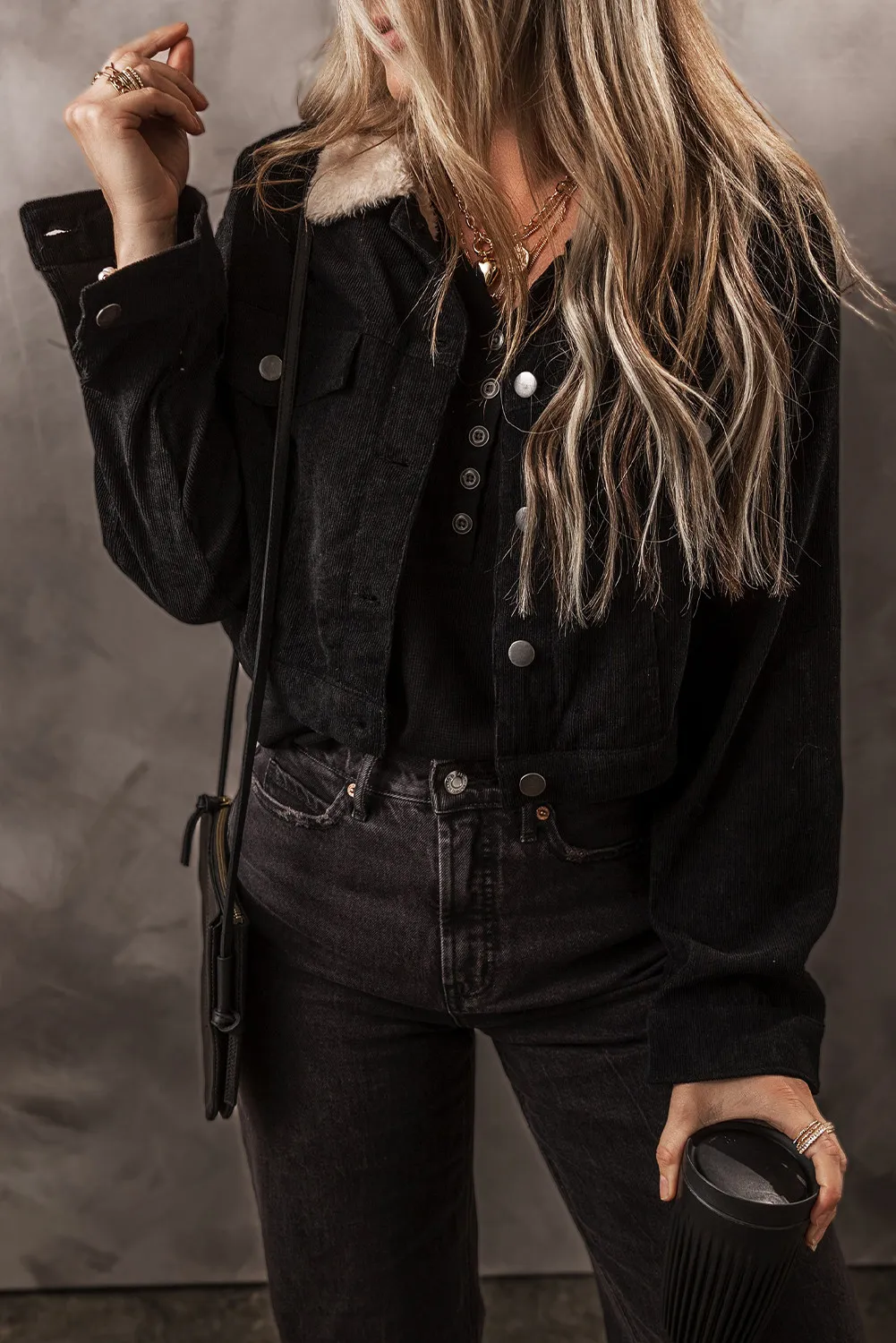 Lilian | Fluffy button-down jacket with collar - Image 4
