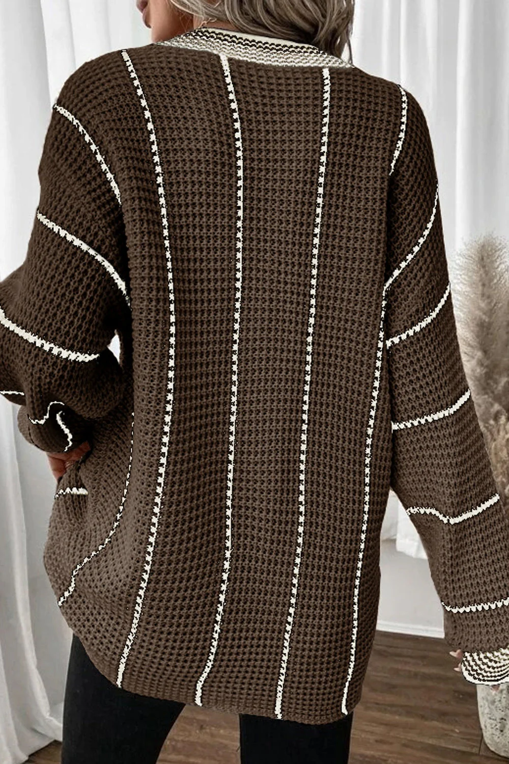Lilian | Striped sweater with a V-neck and dropped shoulders - Image 13