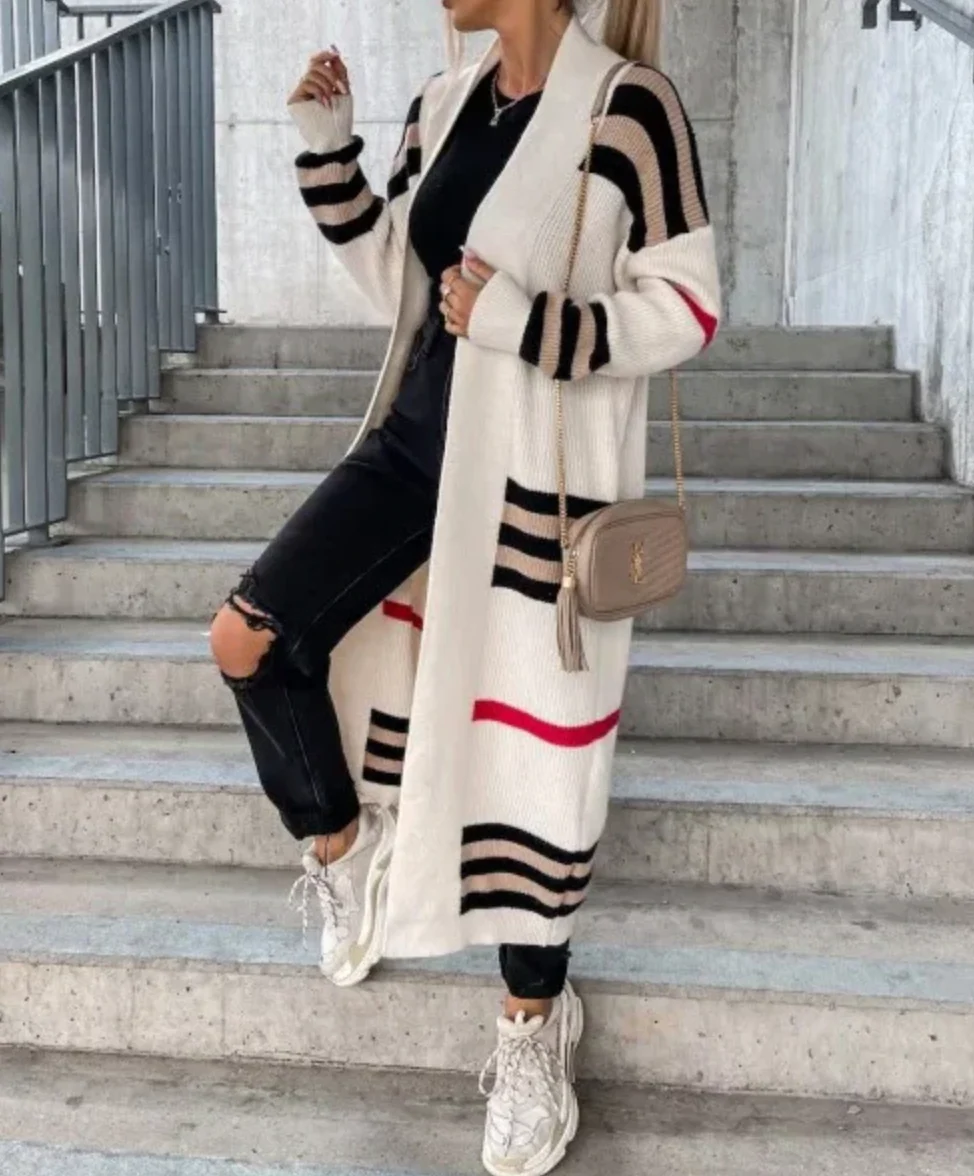 Lilian | Relaxed and stylish winter cardigan - Image 4