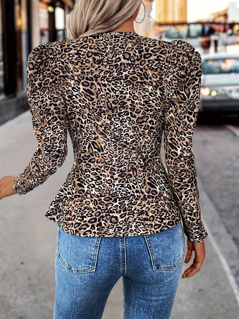 Liliana | Elegant jacket with puff sleeves and leopard print - Image 5