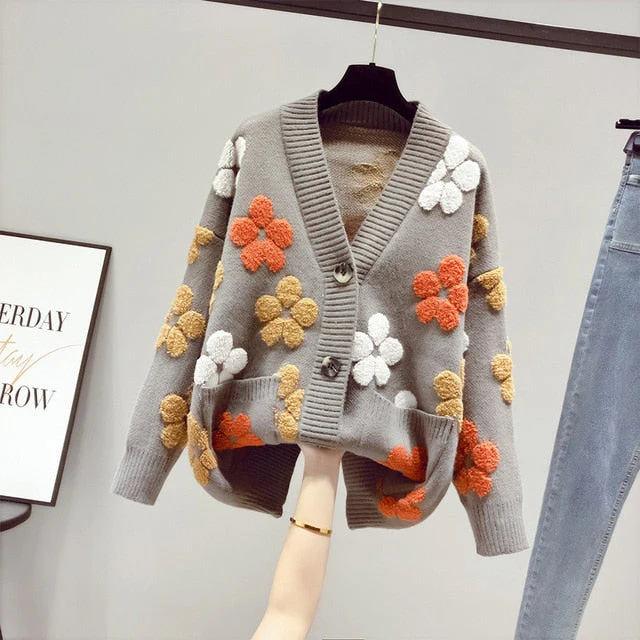 Liliana | Simple and stylish winter cardigan - Image 2