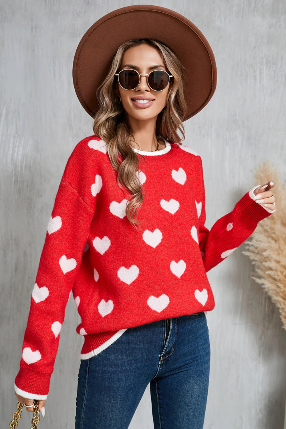 Lilli | Round neck sweater with contrast trim and heart pattern - Image 4